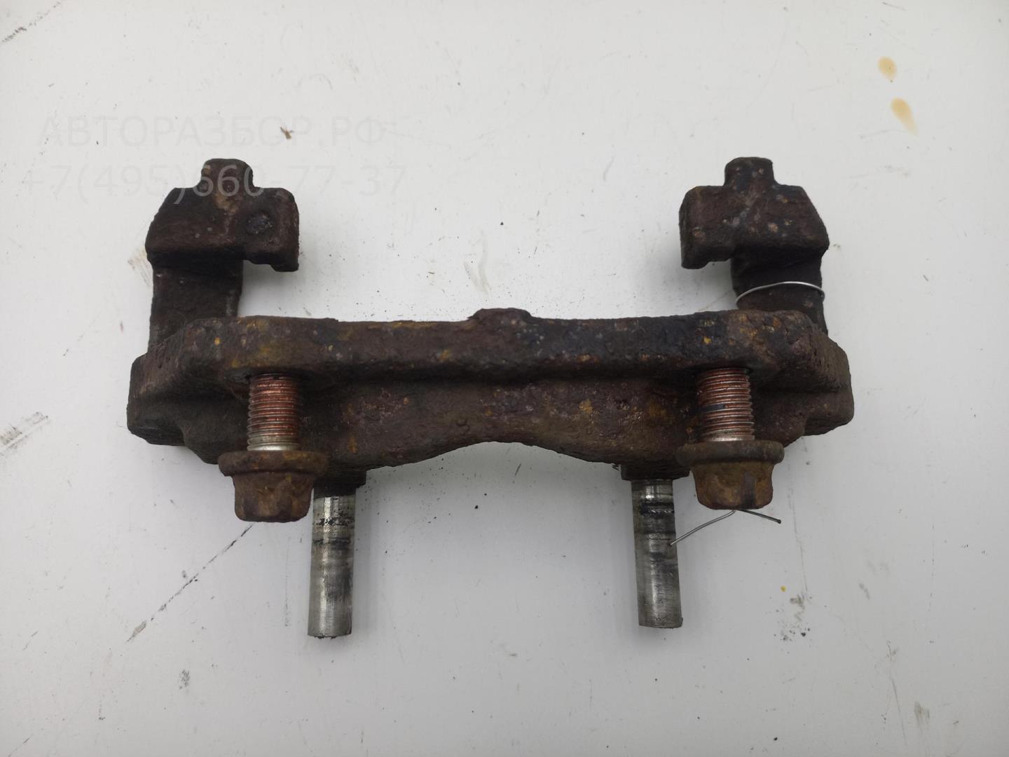 Скоба суппорта переднего