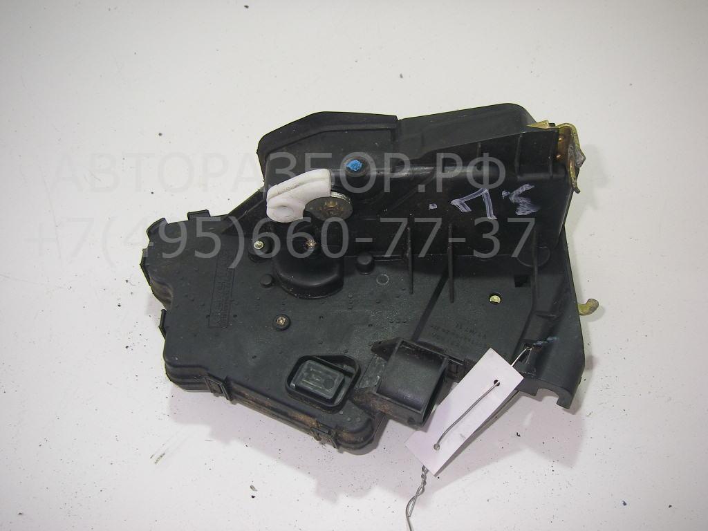 Замок двери задней левой