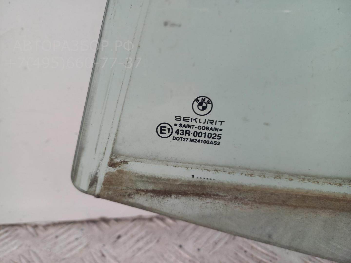 Стекло двери задней левой