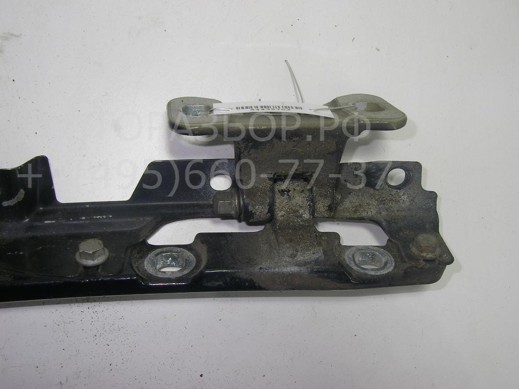 Петля крышки багажника