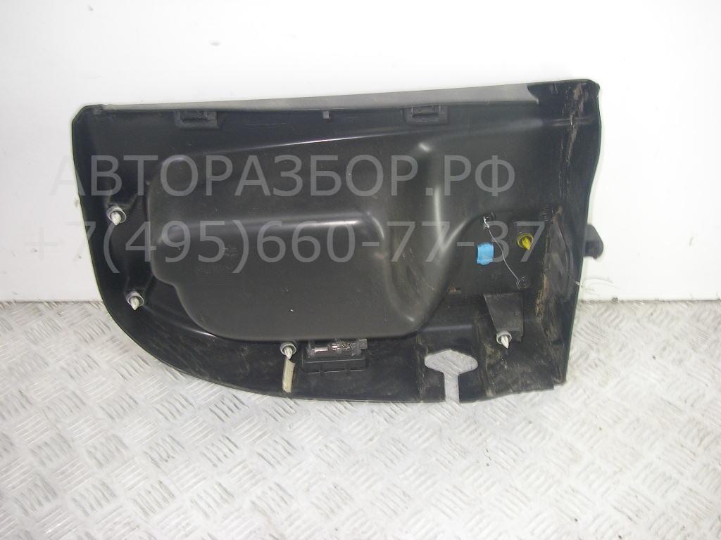 Обшивка двери задней левой