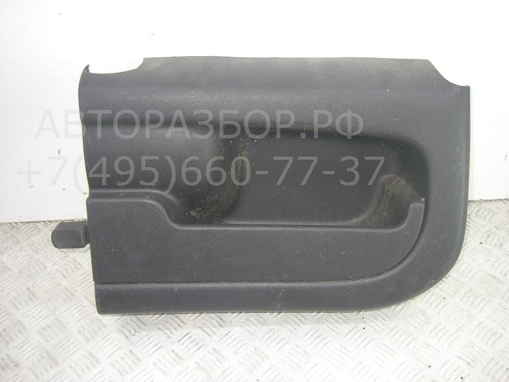 Обшивка двери задней левой