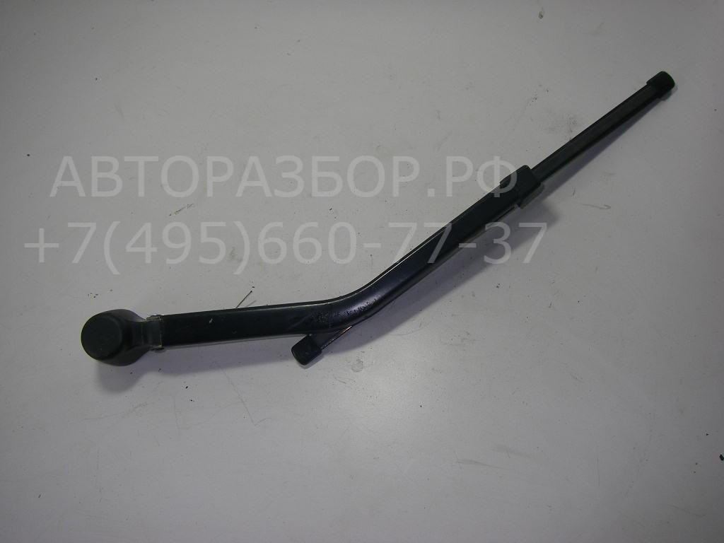 Поводок стеклоочистителя заднего
