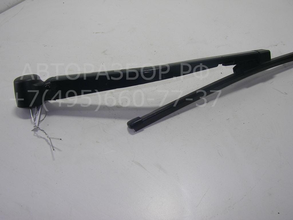 Поводок стеклоочистителя заднего