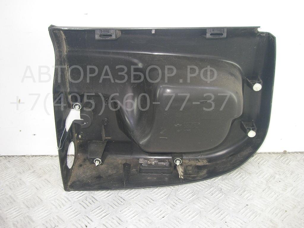 Обшивка двери задней правой