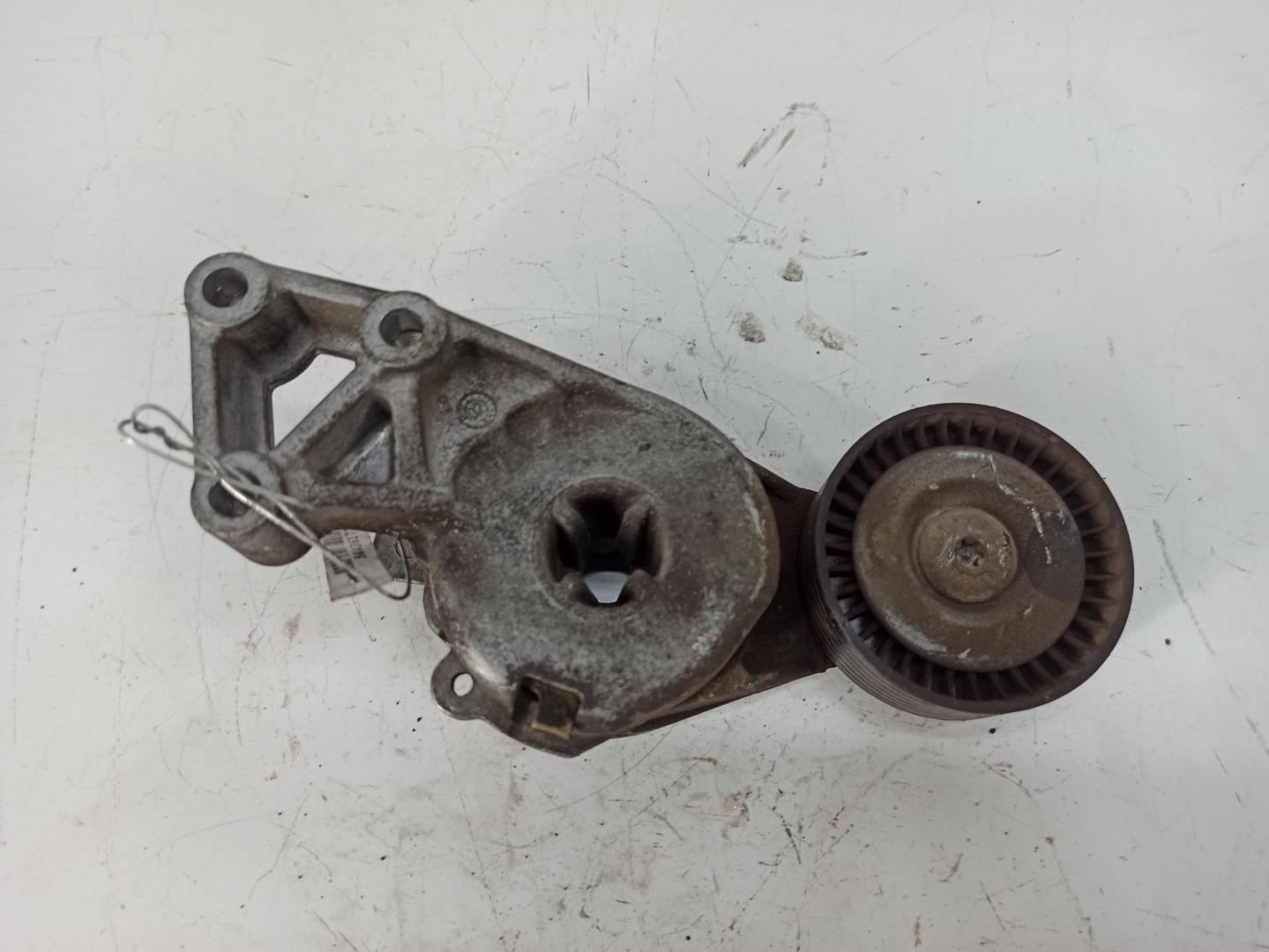 Механизм натяжения ремня ГРМ