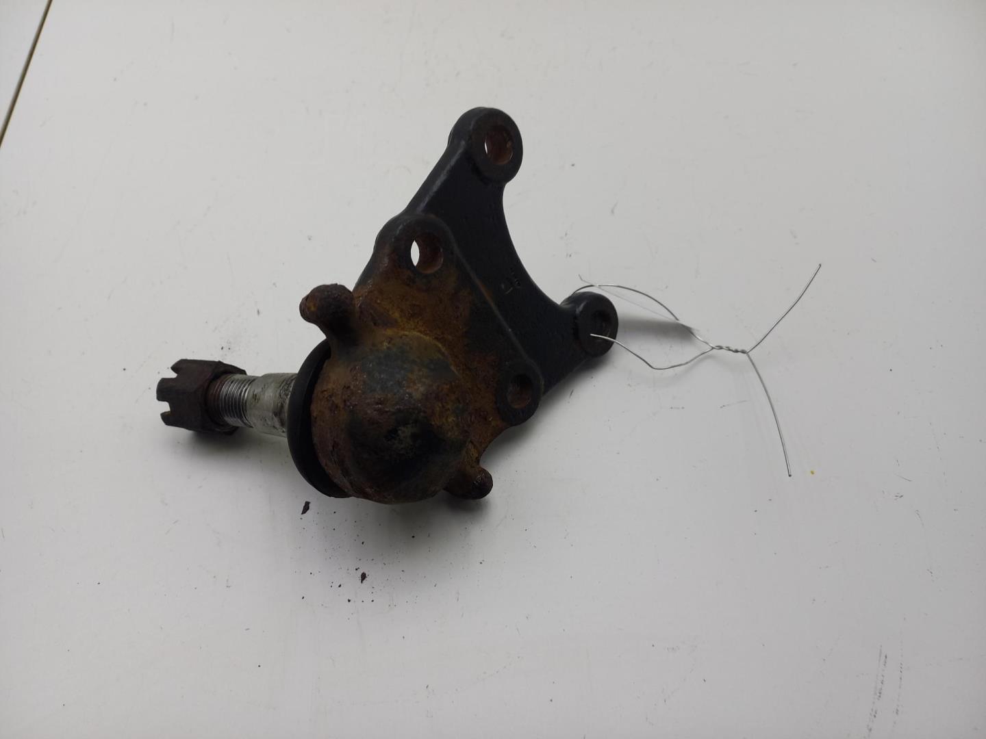 Опора шаровая левая