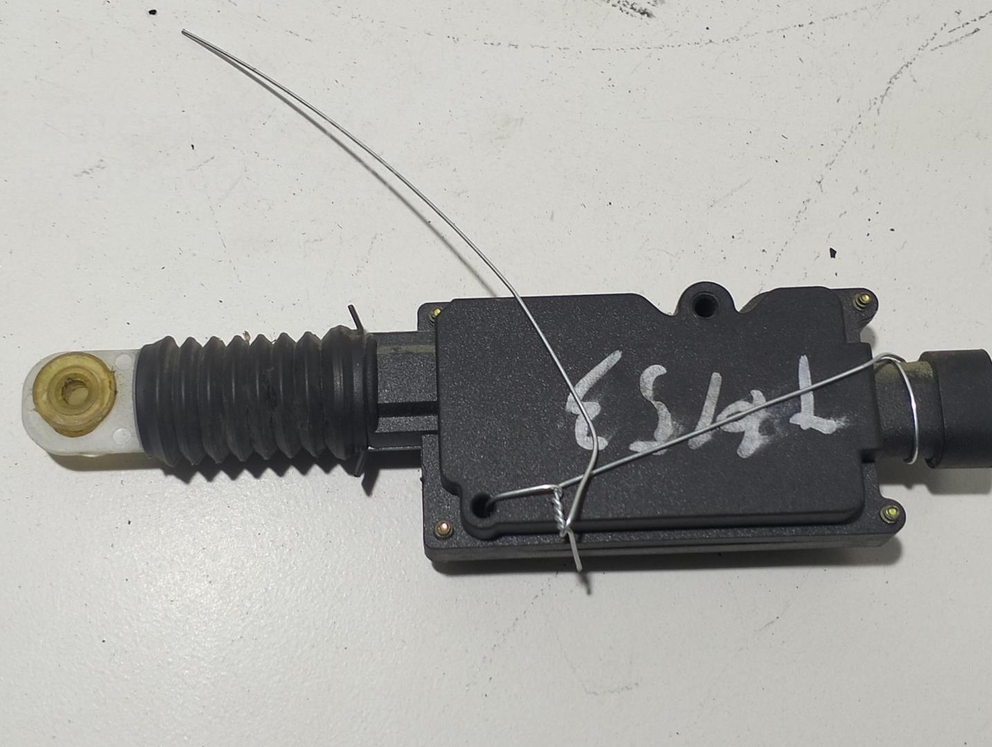 Активатор замка двери