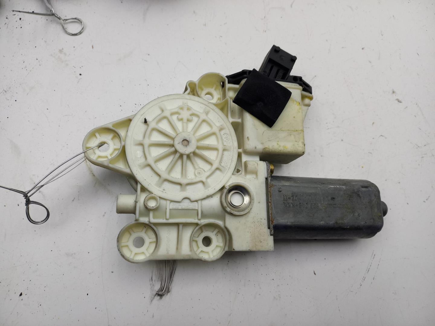 Моторчик стеклоподъемника