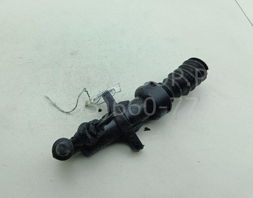 Цилиндр сцепления рабочий