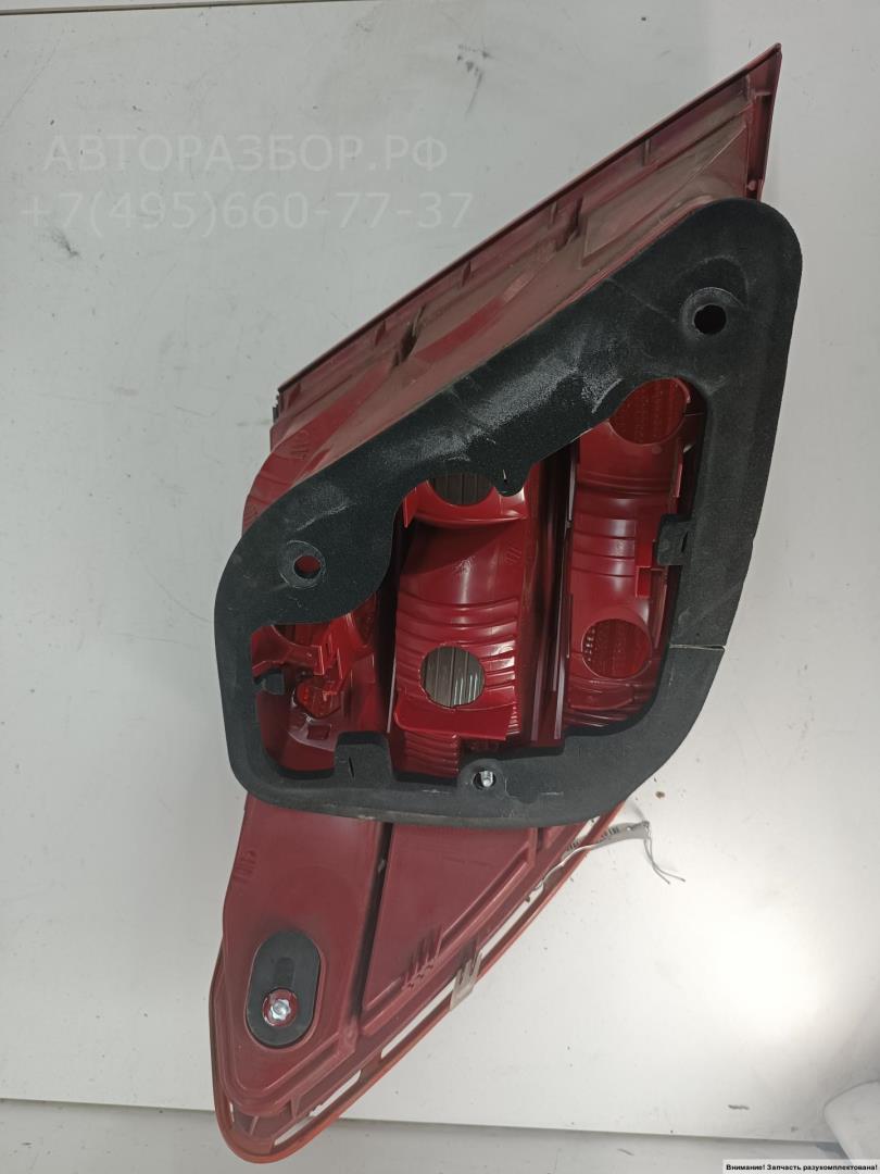 Фонарь задний правый