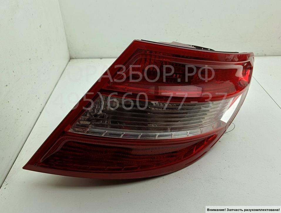 Фонарь задний правый