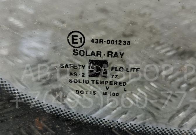 Стекло двери задней правой