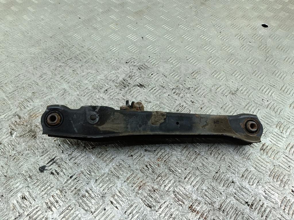 Рычаг задний левый