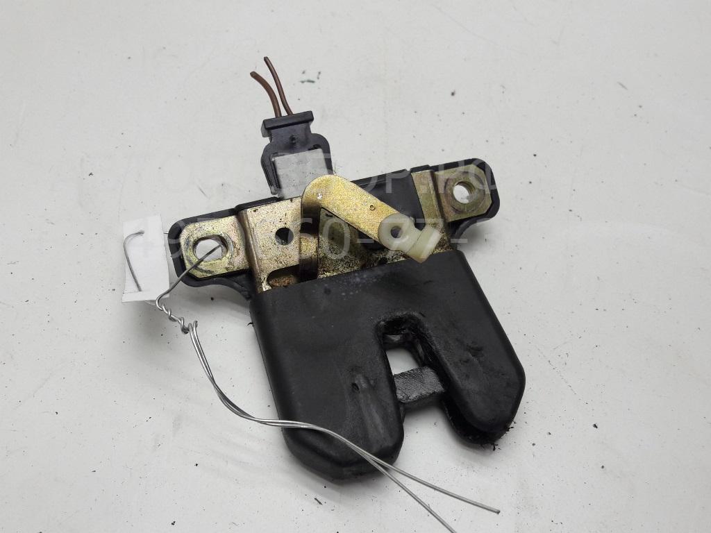 Замок багажника