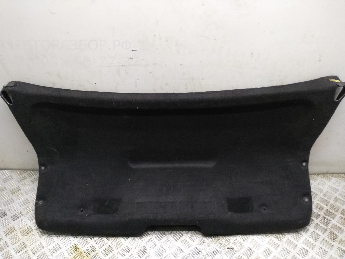 Обшивка крышки багажника