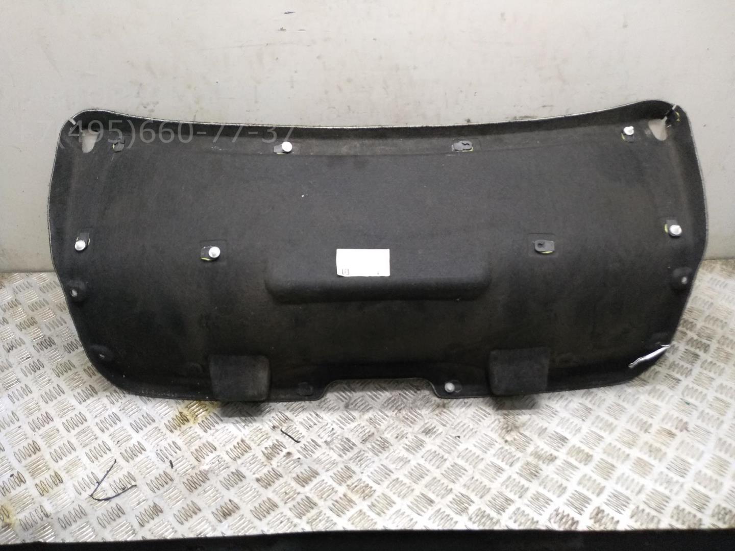 Обшивка крышки багажника