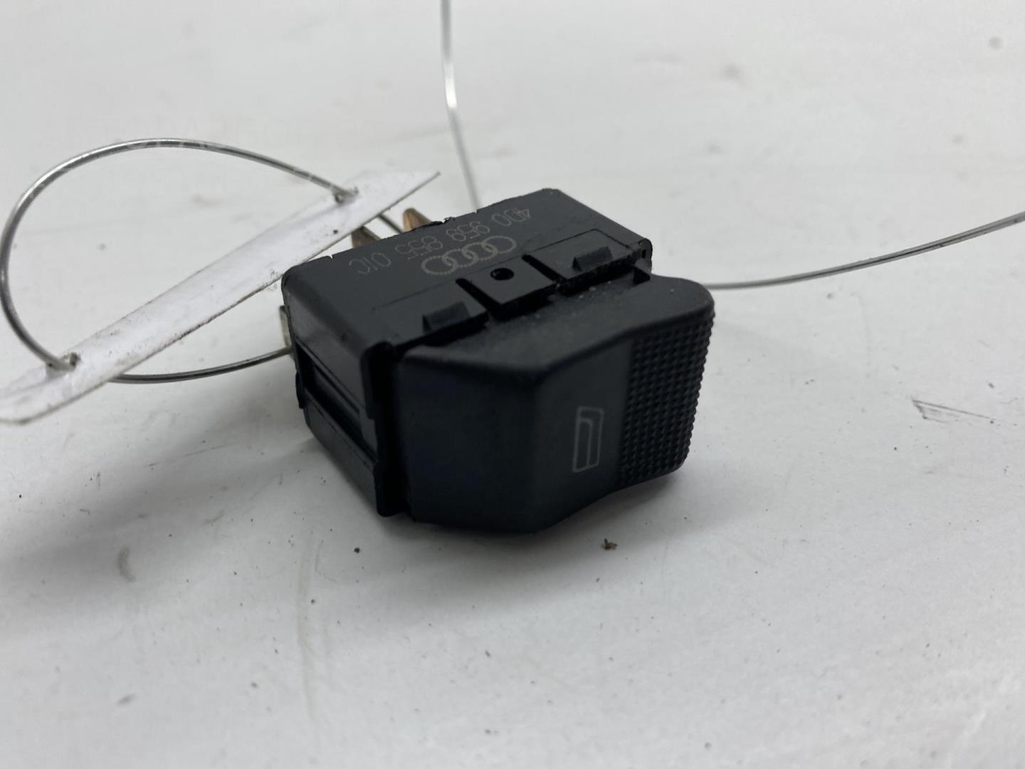 Кнопка стеклоподъемника