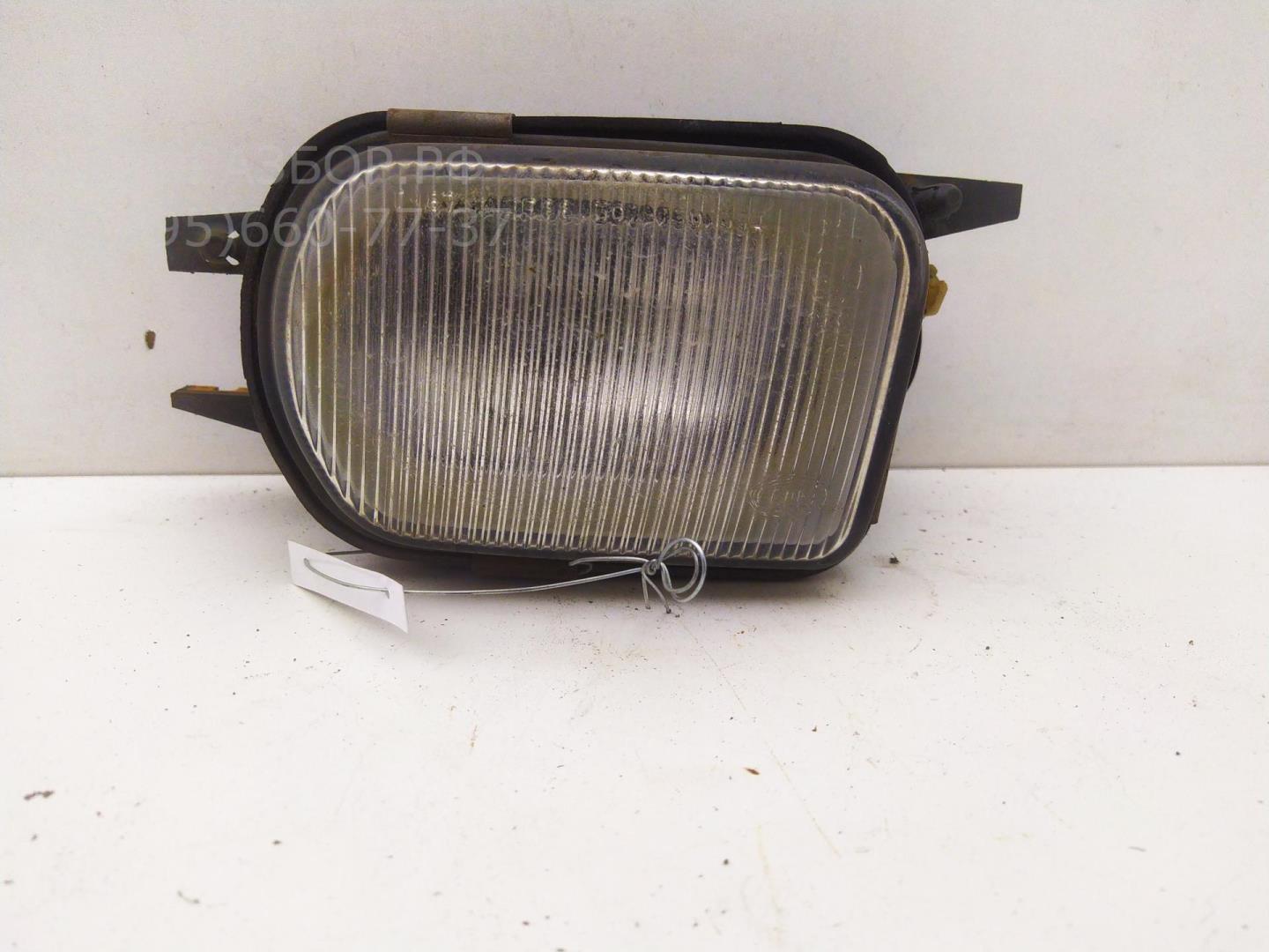 Фара противотуманная правая