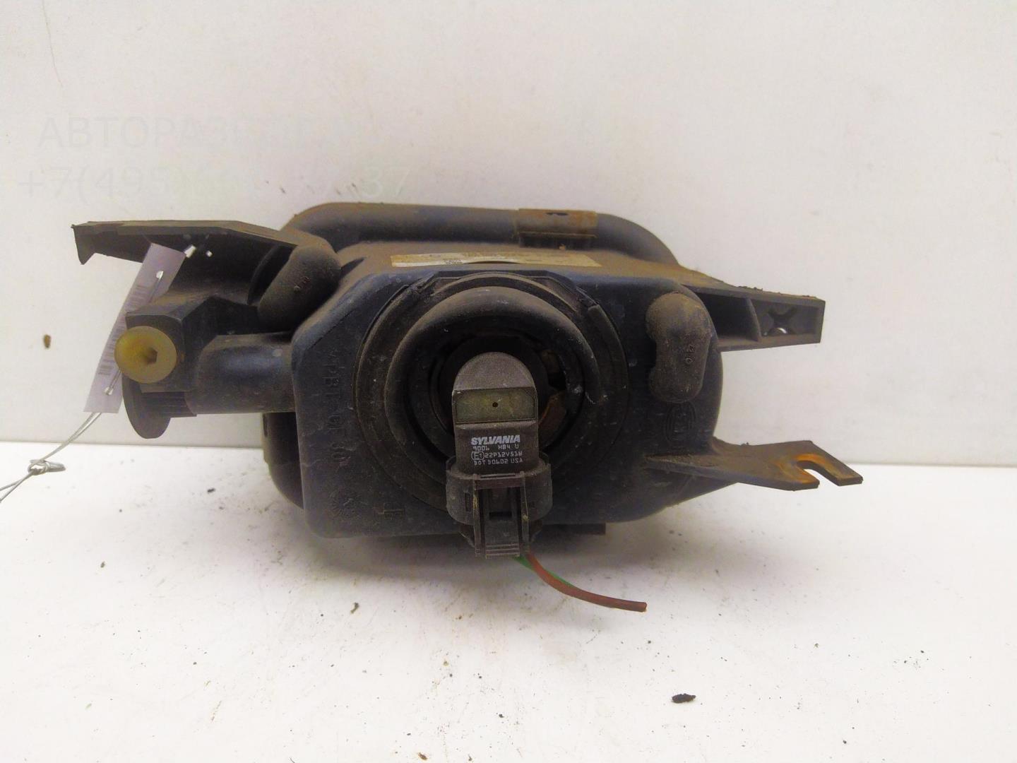 Фара противотуманная правая