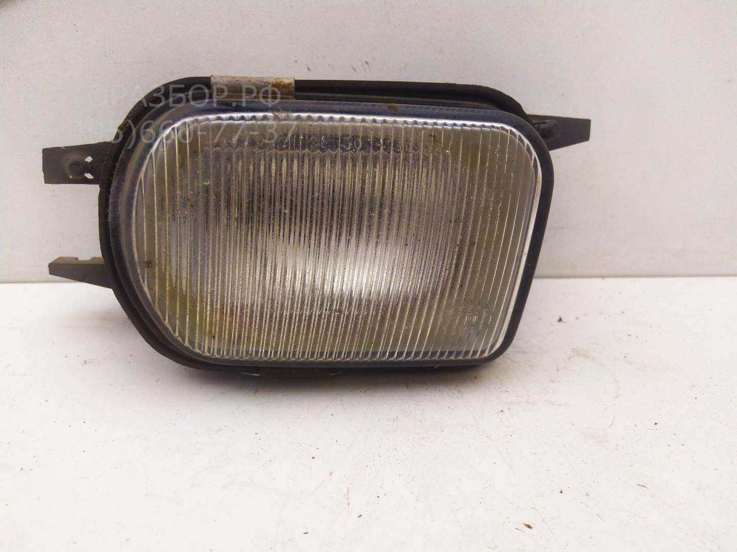 Фара противотуманная правая