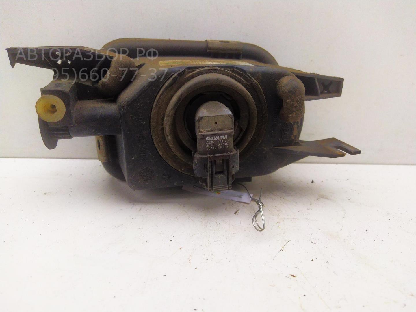 Фара противотуманная правая