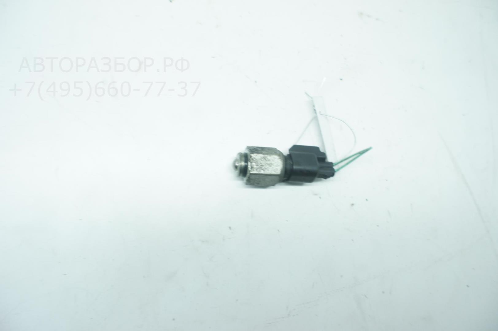 Датчик включения заднего хода