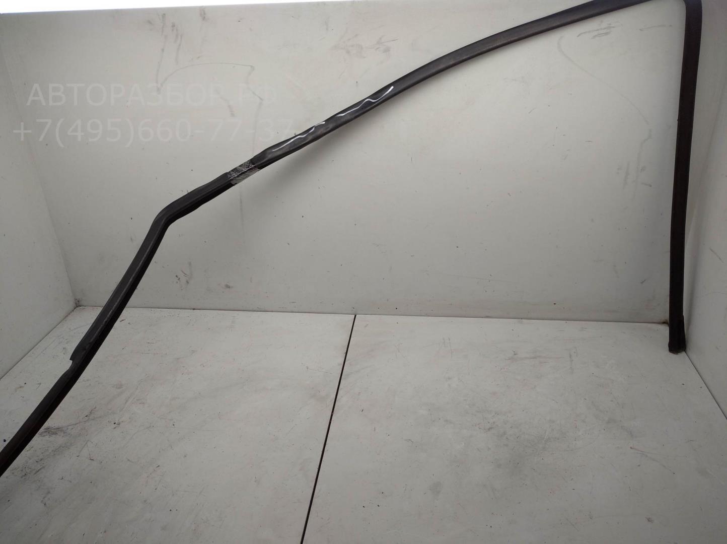 Уплотнитель двери