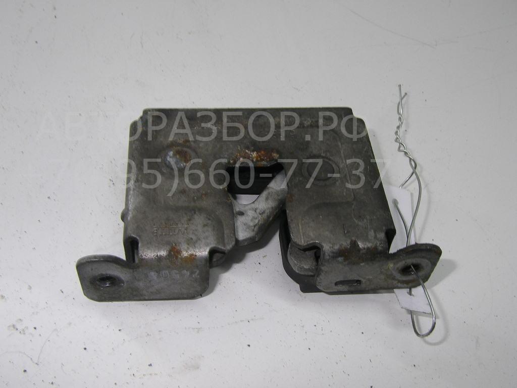 Замок капота