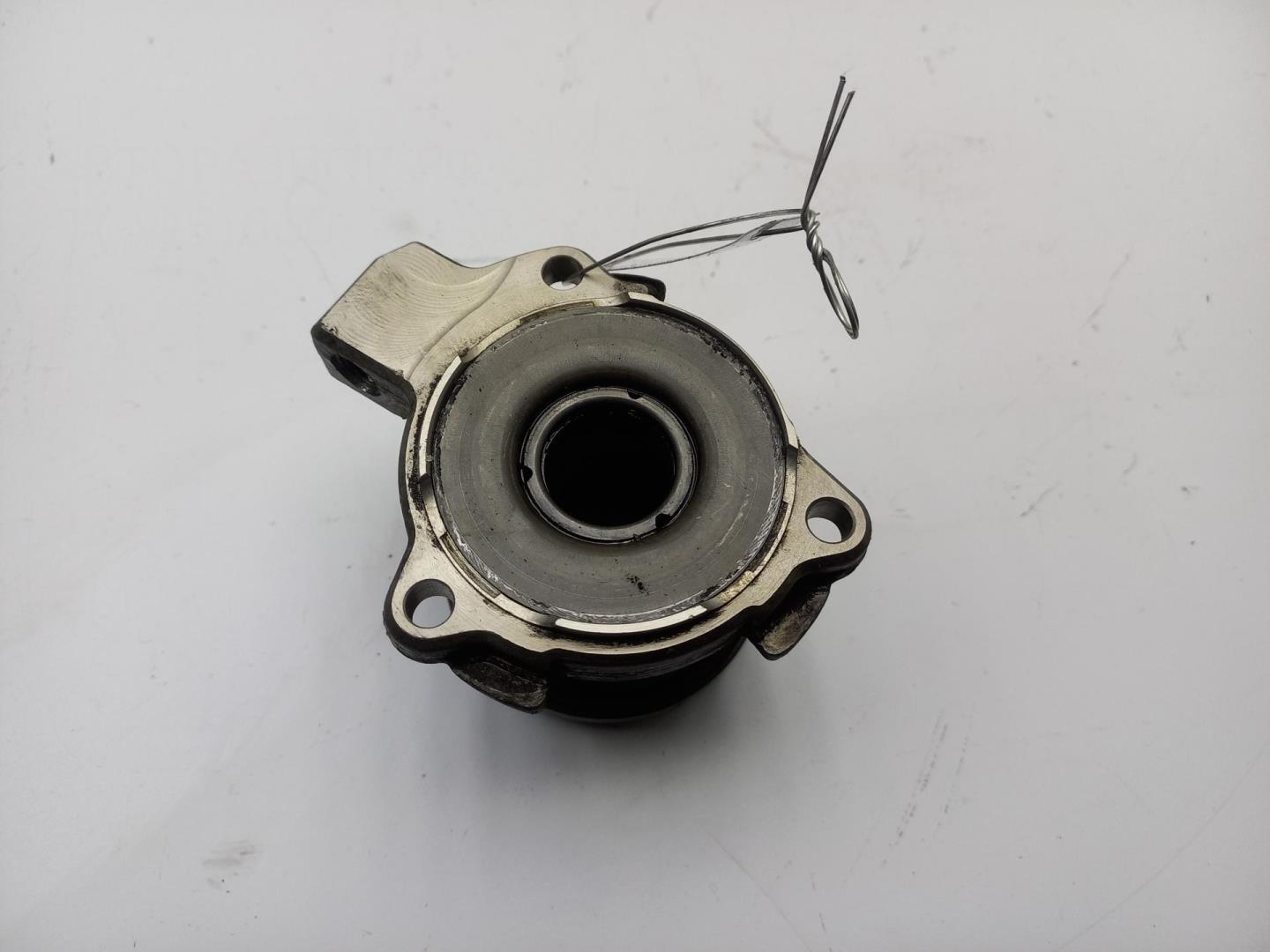 Цилиндр сцепления рабочий