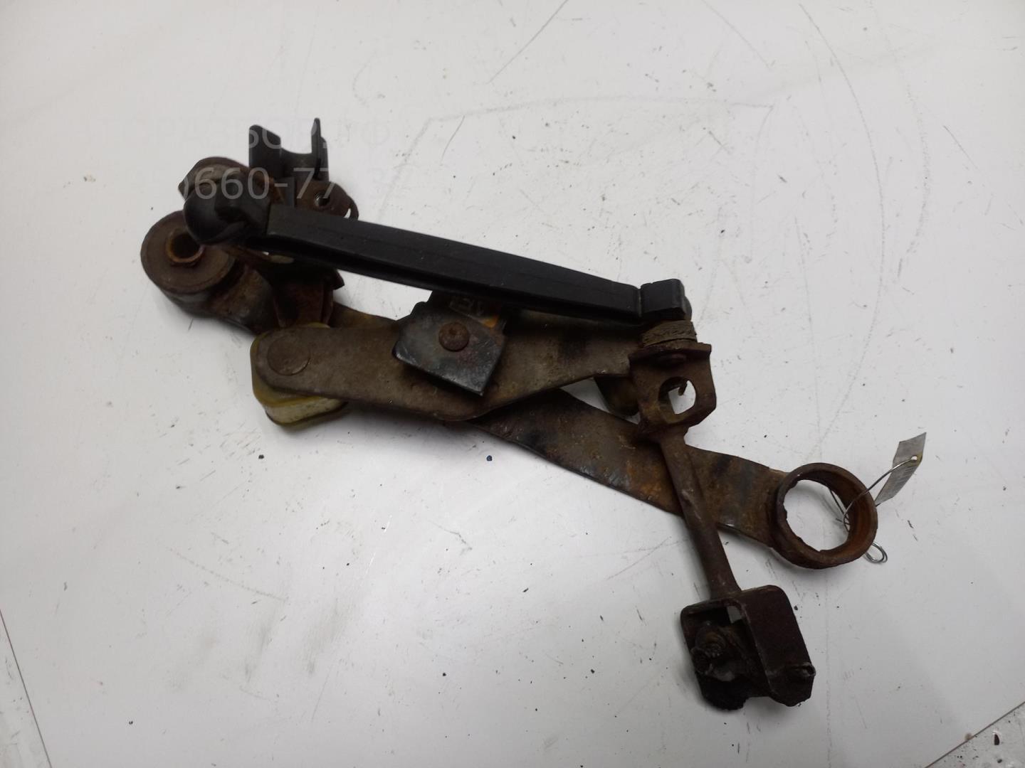 Кулиса МКПП / АКПП