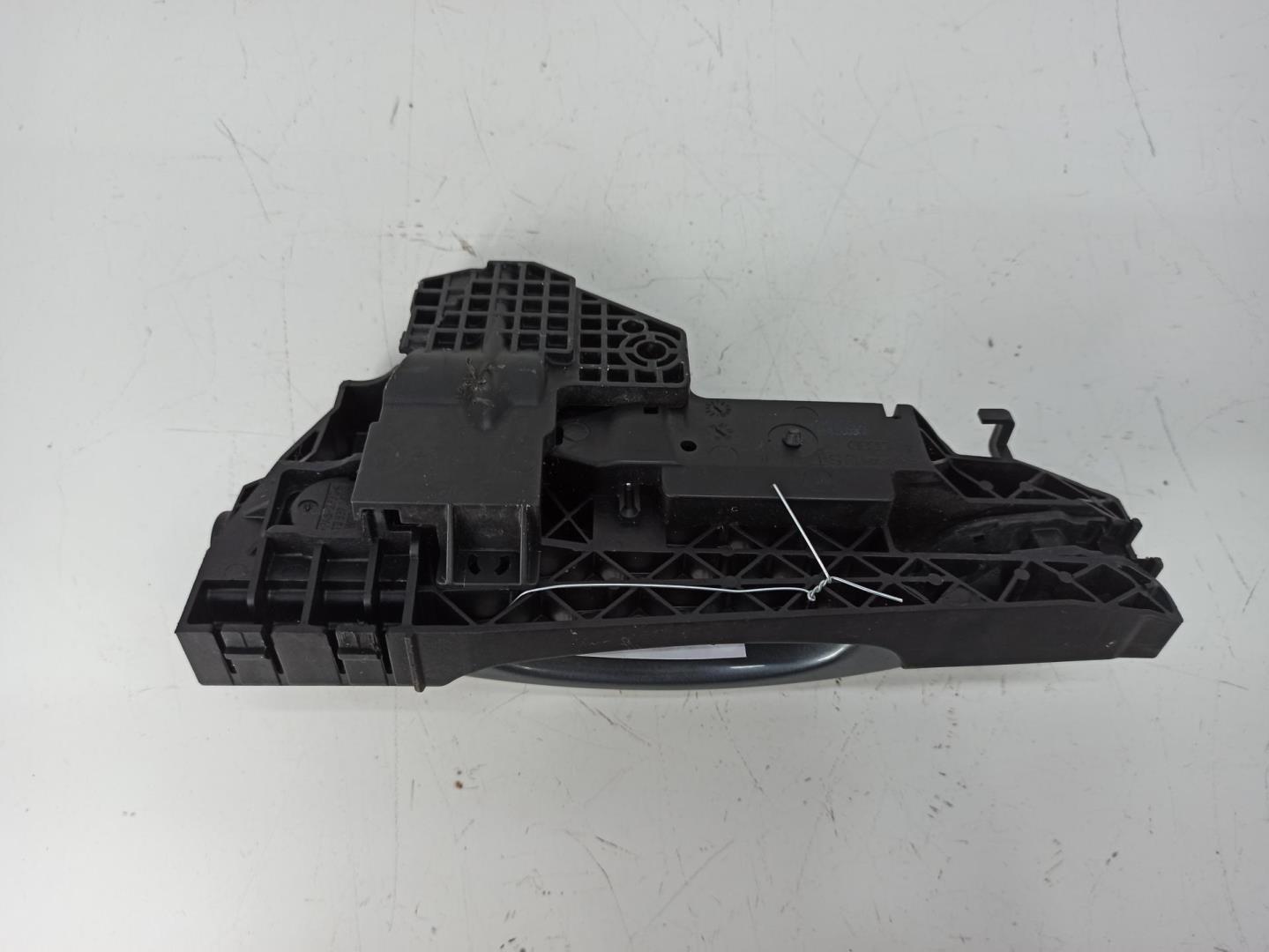 Ручка двери задней наружная правая