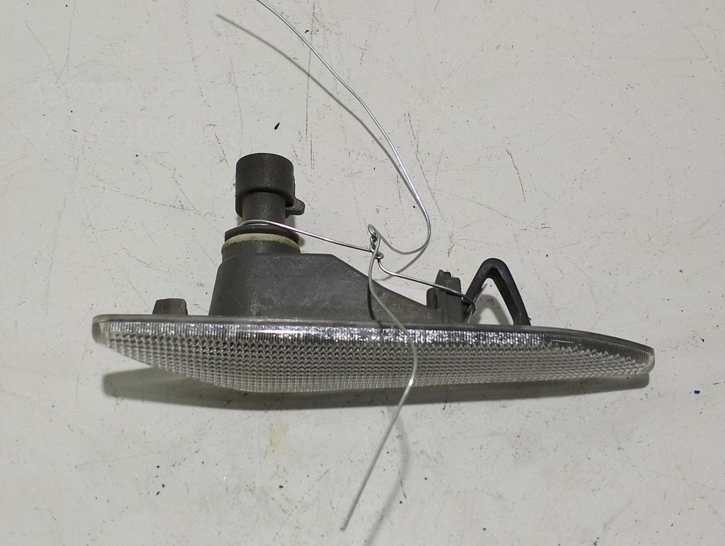 Указатель поворота правый