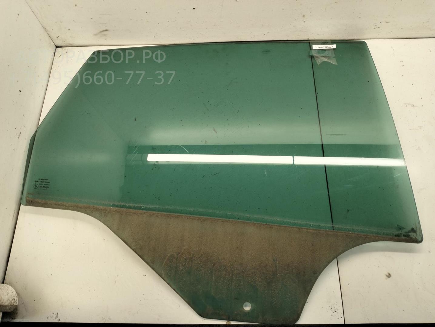 Стекло двери задней правой