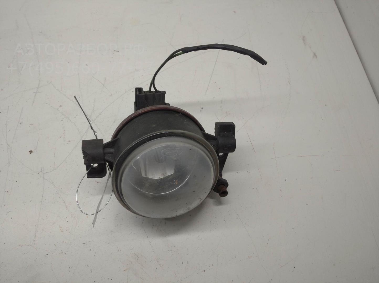 Фара противотуманная левая