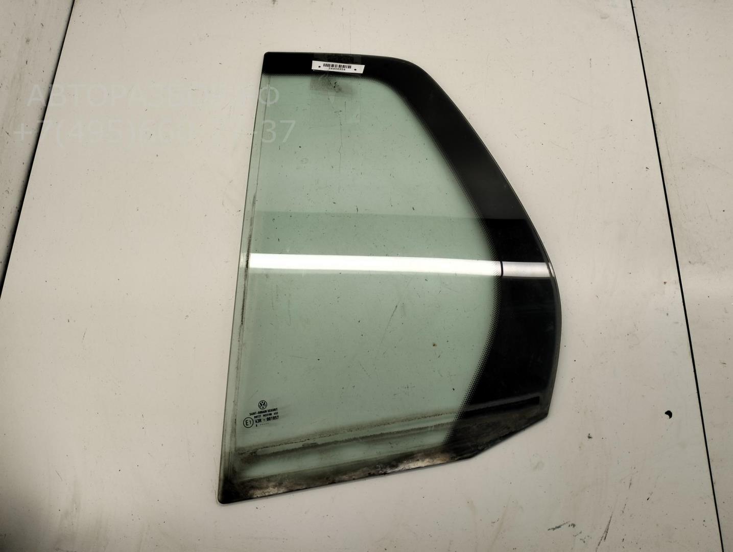 Стекло двери задней левой (форточка)