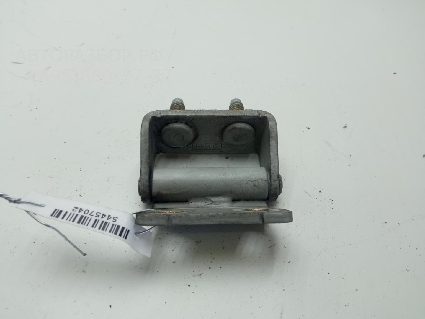 Петля крышки багажника