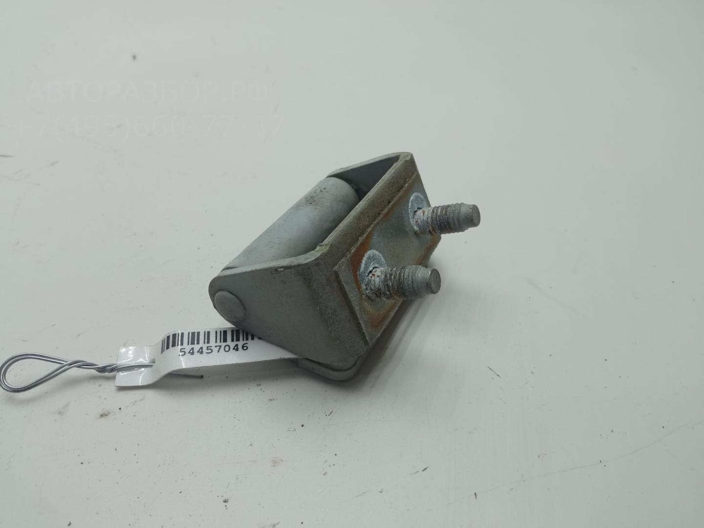 Петля крышки багажника