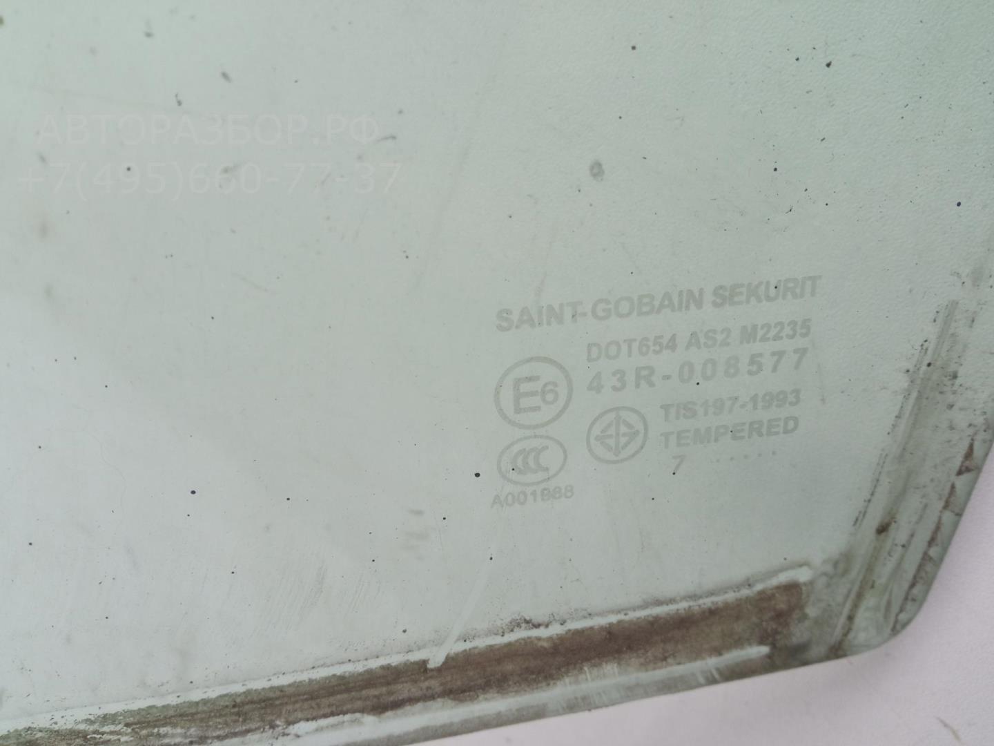 Стекло двери задней левой