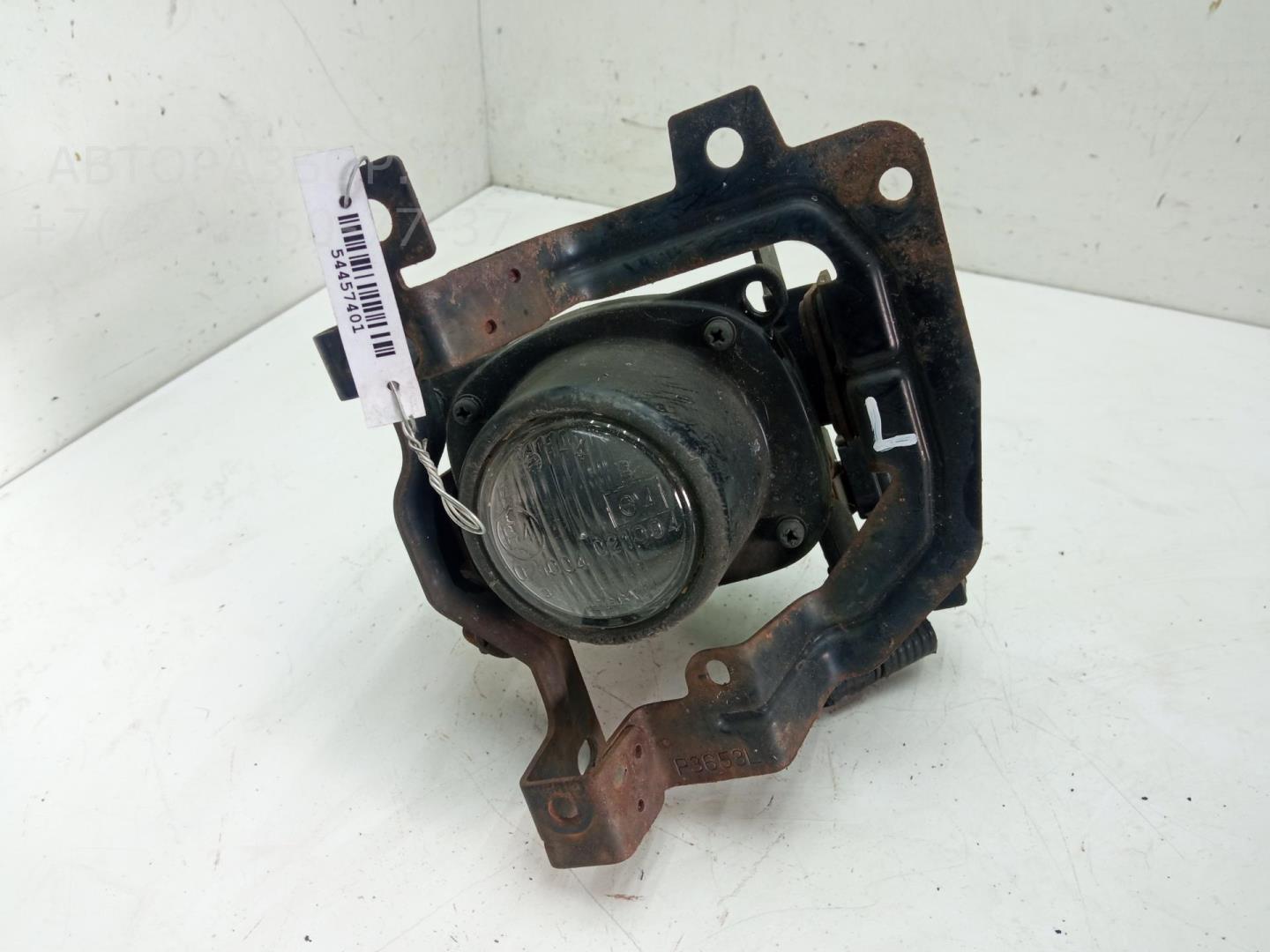 Фара противотуманная левая