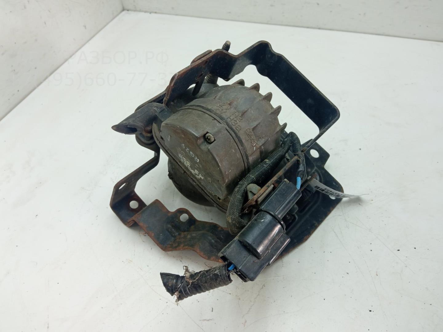 Фара противотуманная правая