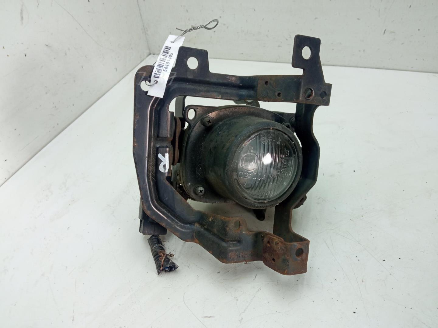 Фара противотуманная правая