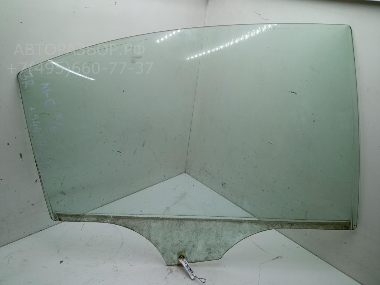 Стекло двери задней правой