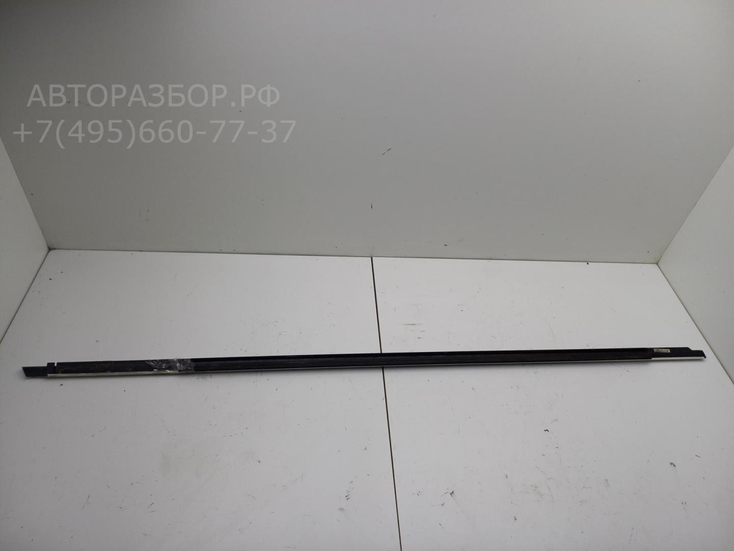 Накладка стекла переднего левого