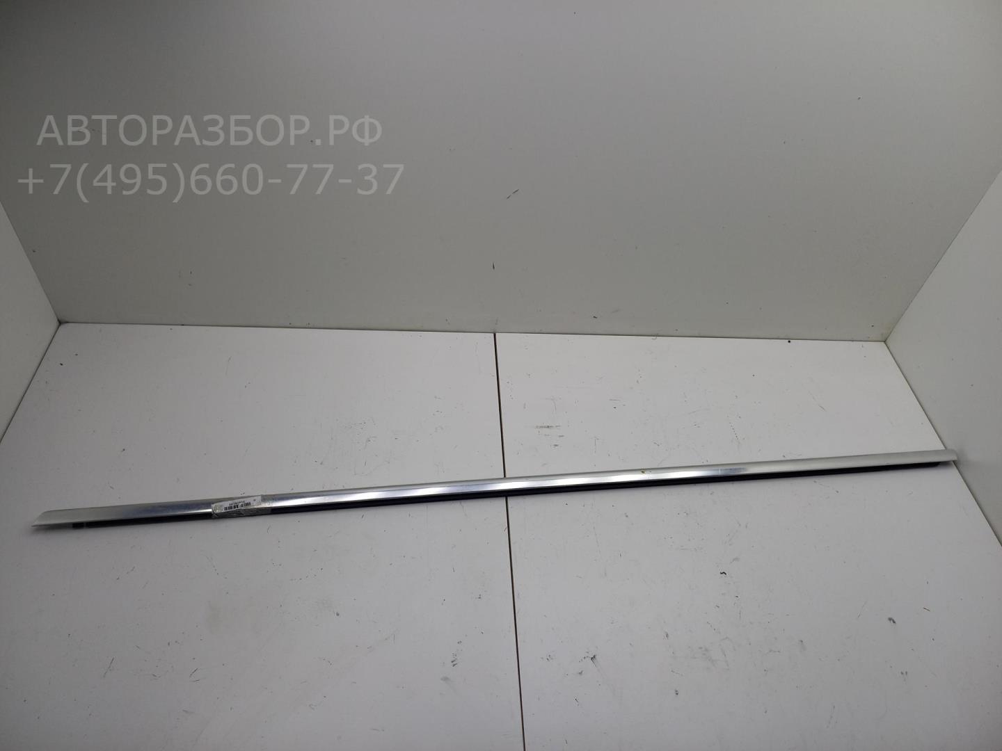 Накладка стекла переднего левого