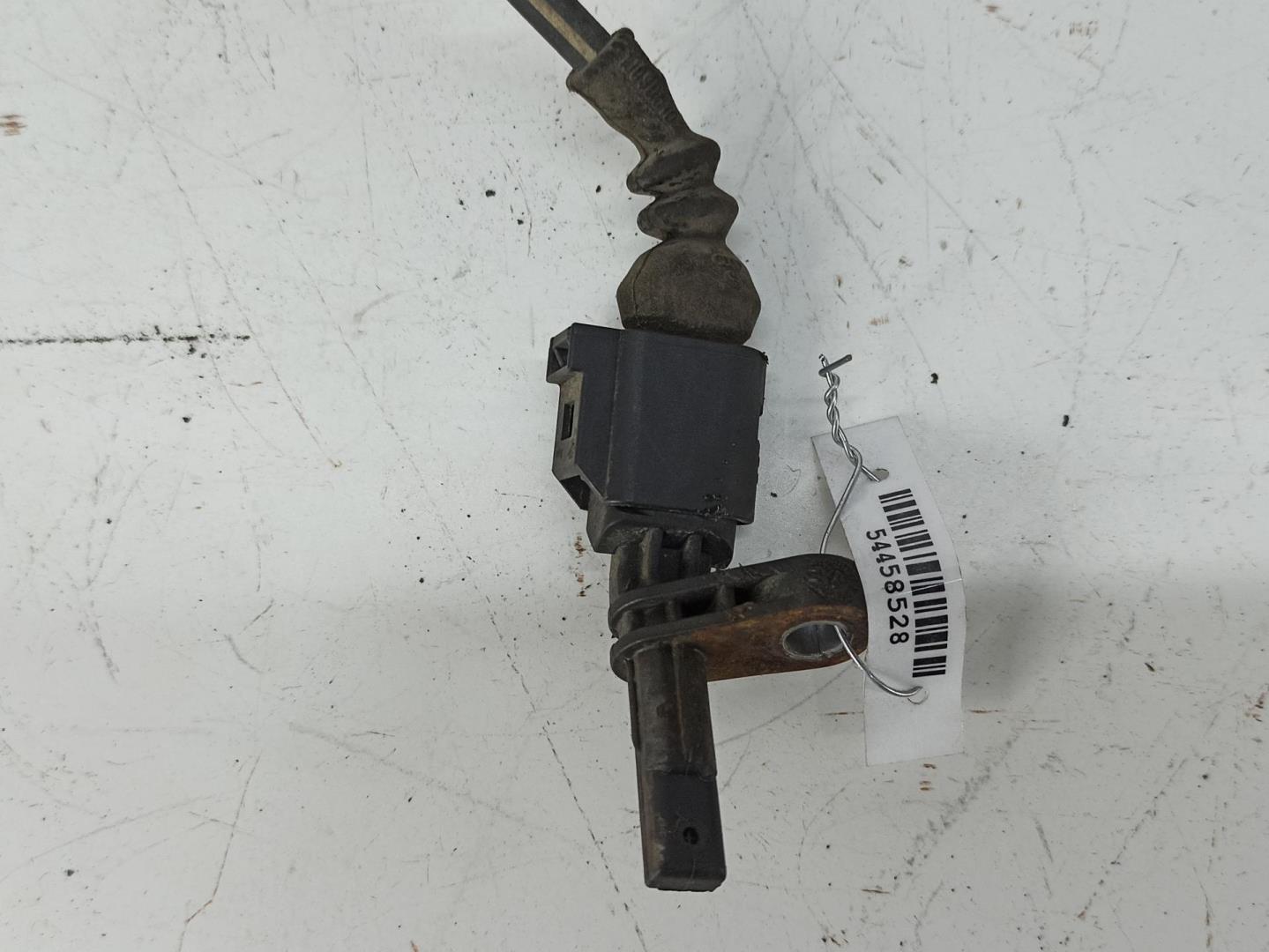 Датчик ABS передний