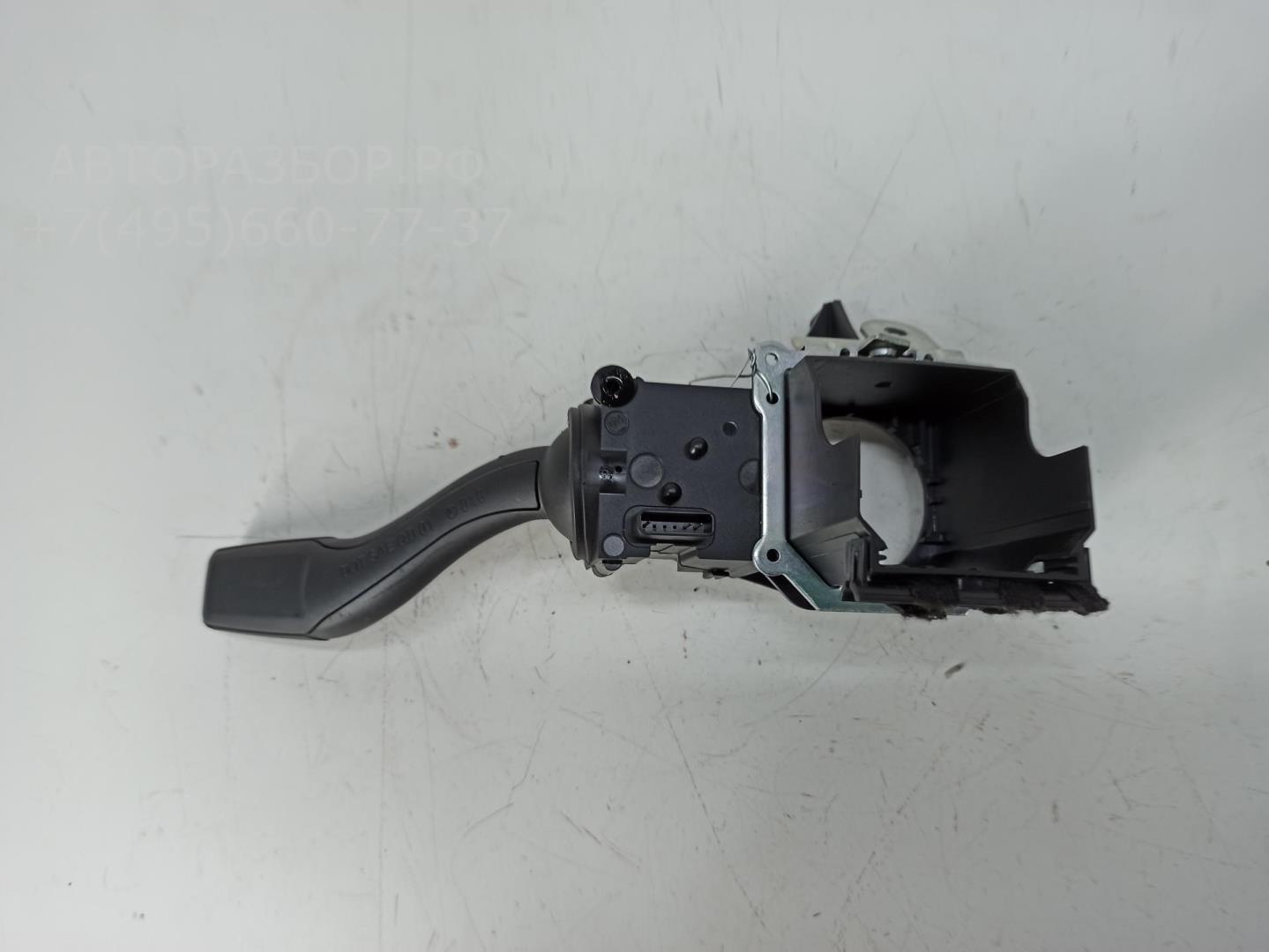 Переключатель поворотов подрулевой