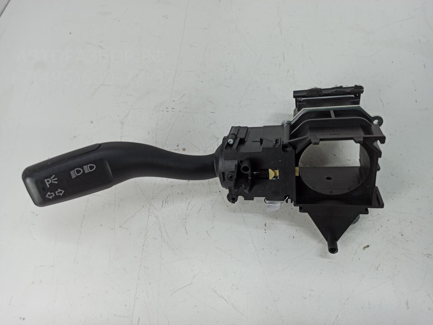 Переключатель поворотов подрулевой