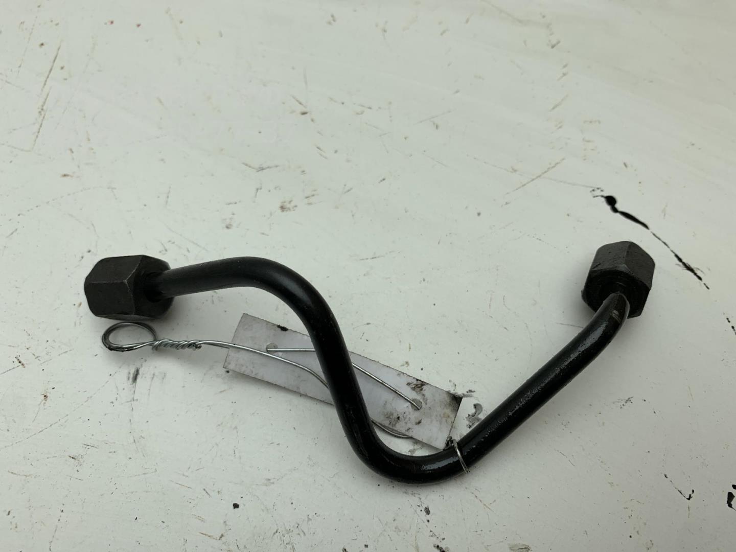 Трубка топливная