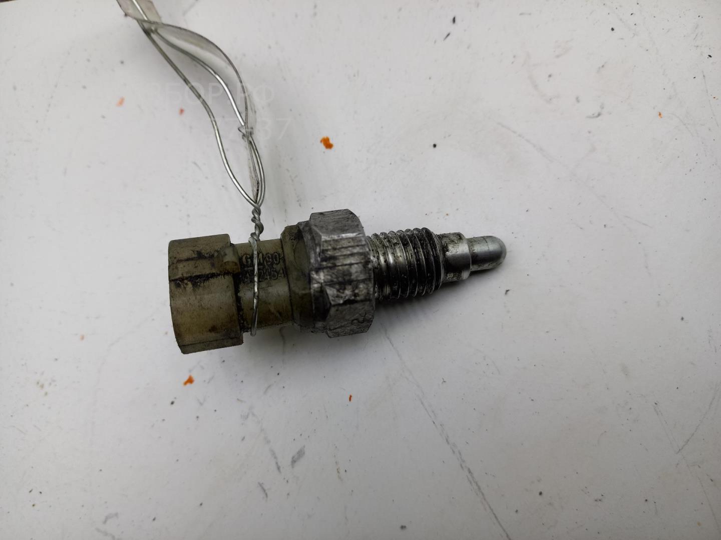 Датчик включения заднего хода